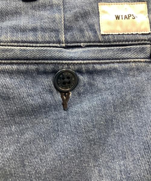 WTAPS（ダブルタップス）WTAPS (ダブルタップス) デニムパンツ　WTAPS　メンズ　インディゴ　TUCK 02 TROUSERS COTTON DENIM インディゴ サイズ: X 02の古着・服飾アイテム
