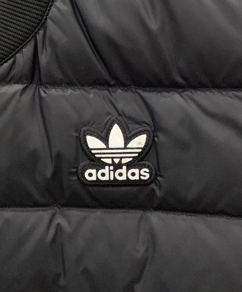 adidas（アディダス）adidas (アディダス) ダウンジャケット　adidas　メンズ　ブラック　タグ付 ブラック サイズ:2XOの古着・服飾アイテム
