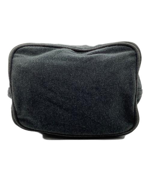 FENDI（フェンディ）FENDI (フェンディ) ショルダーバッグ　FENDI　マンマバケット　使用感有の古着・服飾アイテム