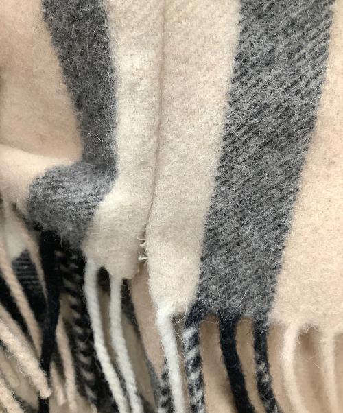 BURBERRY（バーバリー）BURBERRY (バーバリー) ポンチョ　BURBERRY　レディース　ベージュ ベージュ サイズ:なしの古着・服飾アイテム
