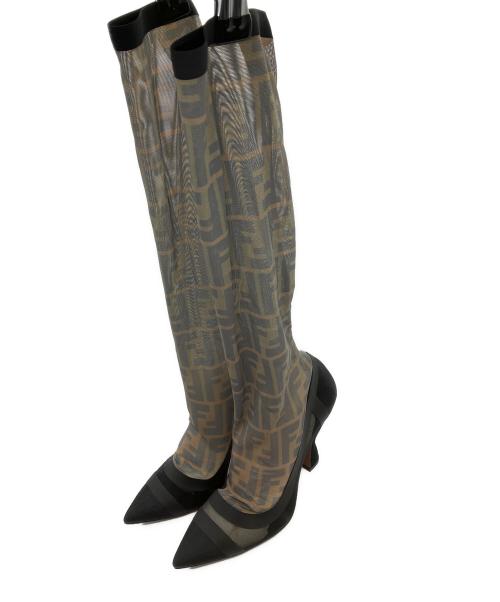 FENDI（フェンディ）FENDI (フェンディ) ズッカ柄ソックスヒールブーツ　FENDI　レディース　ブラック　ズッカ柄 ブラック サイズ:38の古着・服飾アイテム