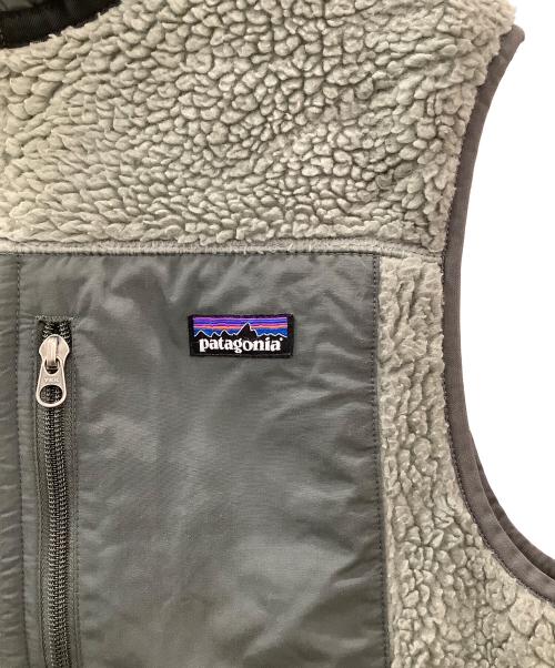 Patagonia（パタゴニア）Patagonia (パタゴニア) フリースベスト　Patagonia　メンズ　グレー　S グレー サイズ:Sの古着・服飾アイテム