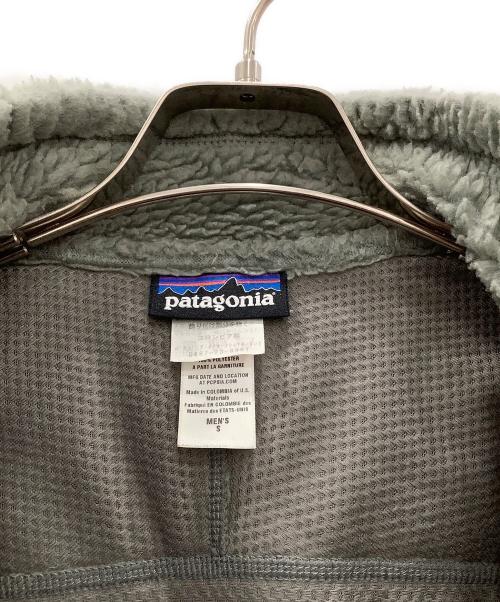 Patagonia（パタゴニア）Patagonia (パタゴニア) フリースベスト　Patagonia　メンズ　グレー　S グレー サイズ:Sの古着・服飾アイテム