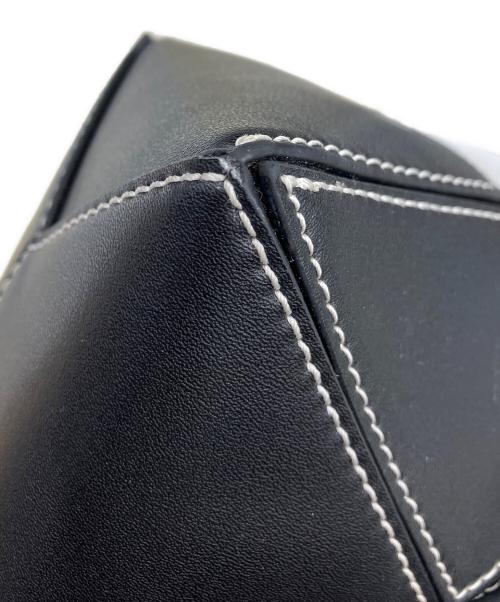 CHARLES & KEITH（チャールズアンドキース）CHARLES & KEITH (チャールズアンドキース) ナスリン ジオメトリックショルダーバッグ　CHARLES & KEITH　ブラック ブラックの古着・服飾アイテム