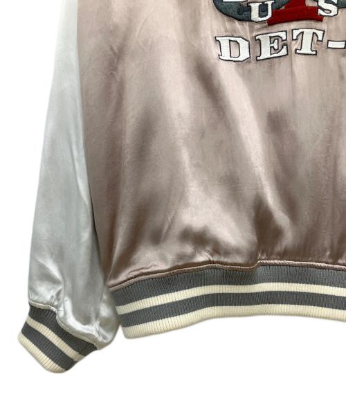 AVIREX（アヴィレックス）AVIREX (アヴィレックス) スカジャン　AVIREX　メンズ　	ピンク×シルバー　6102142　HABU SKA JACKET ピンク×シルバー サイズ:2XLの古着・服飾アイテム