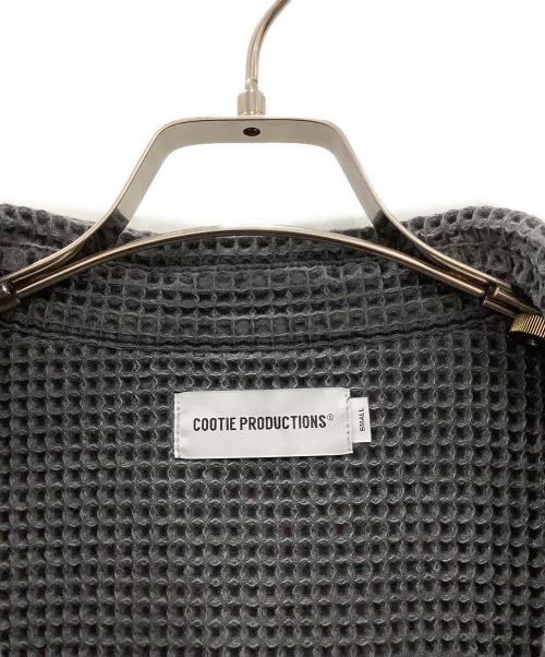 COOTIE PRODUCTIONS（クーティープロダクツ）COOTIE PRODUCTIONS (クーティープロダクツ) 長袖シャツ　COOTIE PRODUCTIONS　メンズ　グレー グレー サイズ:Sの古着・服飾アイテム