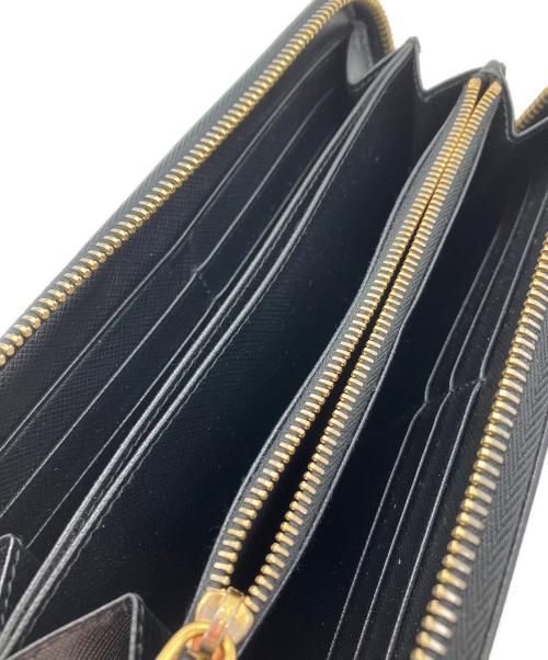 PRADA（プラダ）PRADA (プラダ) ラウンドファスナー長財布　PRADA　ブラック ブラックの古着・服飾アイテム