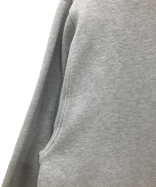 PALACE（パレス）PALACE (パレス) ロゴプリントプルオーバーパーカー　PALACE　メンズ　グレー　毛羽立ち有 グレー サイズ:Lの古着・服飾アイテム