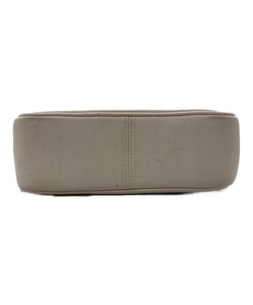 COACH（コーチ）COACH (コーチ) ショルダーバッグ　COACH　チャーム欠品　アイボリー アイボリーの古着・服飾アイテム