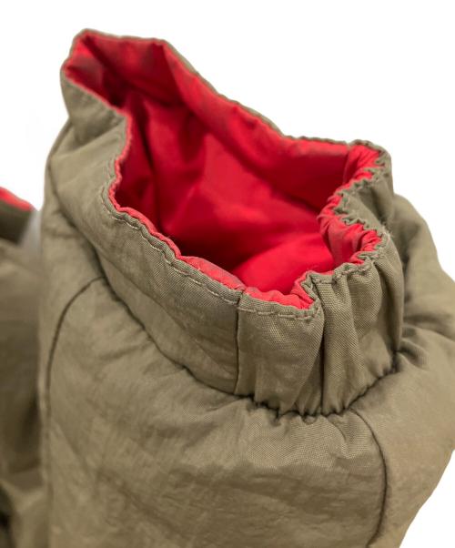GREGORY（グレゴリー）GREGORY (グレゴリー) CAMEROON DOWN JACKET　GREGORY　メンズ　カーキ×レッド カーキ×レッド サイズ:XSの古着・服飾アイテム