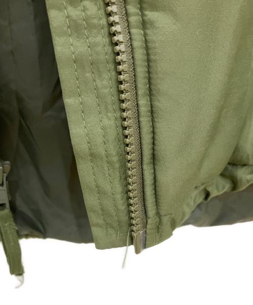 GEN ⅲ（ジェンスリー）GEN ⅲ (ジェンスリー) 中綿ベスト　GEN ⅲ　メンズ　カーキ　	LEVEL7 PRIMALOFT VEST　BAF社製 カーキ サイズ:Lの古着・服飾アイテム