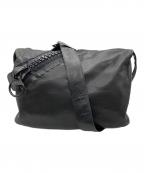 kawa-kawaカワカワ）の古着「ビッグジッパーショルダーバッグ」｜ブラック