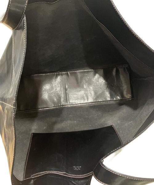 N°21（ヌメロヴェントゥーノ）N°21 (ヌメロヴェントゥーノ) ロゴトートバッグ　ブラック ブラックの古着・服飾アイテム