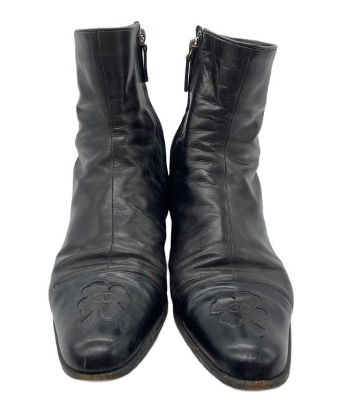 CHANEL（シャネル）CHANEL (シャネル) レザーブーツ　CHANEL　レディース　ブラック　クローバー ブラック サイズ:23.5cmの古着・服飾アイテム