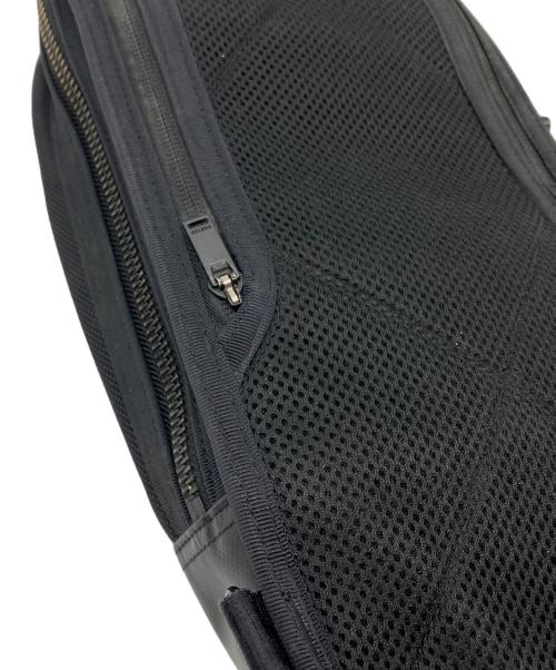 PORTER（ポーター）PORTER (ポーター) ボディーバッグ　PORTER　HEAT　ブラック　 ブラックの古着・服飾アイテム