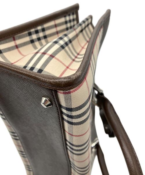 BURBERRY（バーバリー）BURBERRY (バーバリー) ハンドバッグ　BURBERRY　レディース　ブラウン　チェック ブラウンの古着・服飾アイテム