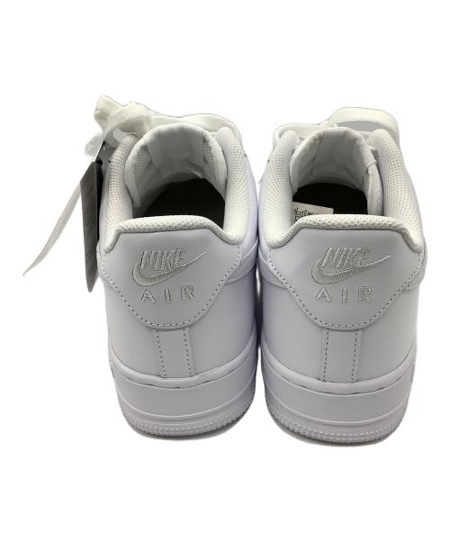 NIKE（ナイキ）NIKE (ナイキ) スニーカー　NIKE　メンズ　ホワイト　 ホワイト サイズ:28.5の古着・服飾アイテム