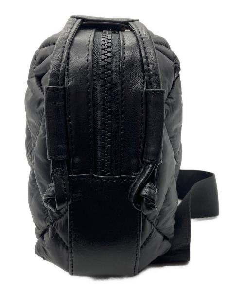 ATAO（アタオ）ATAO (アタオ) 超軽量クロスボディバッグ　ATAO　コラッツァ　ブラック ブラックの古着・服飾アイテム