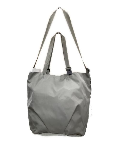 ear PAPILLONNER（イアパピヨネ）ear PAPILLONNER (イアパピヨネ) アジャスタートートバッグ　カーキ カーキの古着・服飾アイテム