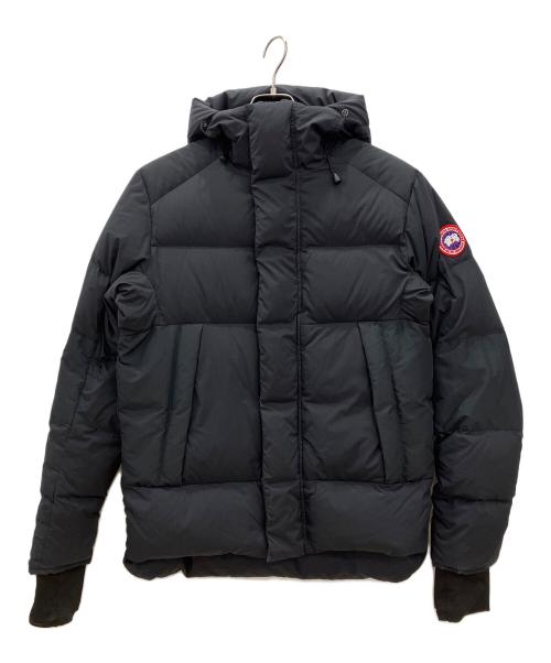 CANADA GOOSE（カナダグース）CANADA GOOSE (カナダグース) ダウンジャケット　CANADA GOOSE　メンズ　ブラック　ARMSTRONG HOODY ブラック サイズ:Mの古着・服飾アイテム