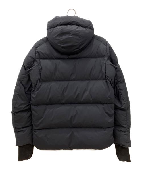 CANADA GOOSE（カナダグース）CANADA GOOSE (カナダグース) ダウンジャケット　CANADA GOOSE　メンズ　ブラック　ARMSTRONG HOODY ブラック サイズ:Mの古着・服飾アイテム