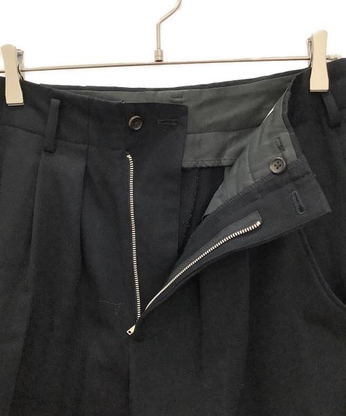 YOHJI YAMAMOTO（ヨウジヤマモト）YOHJI YAMAMOTO (ヨウジヤマモト) ツータックパンツ　YOHJI YAMAMOTO　メンズ　ブラック ブラック サイズ:Sの古着・服飾アイテム