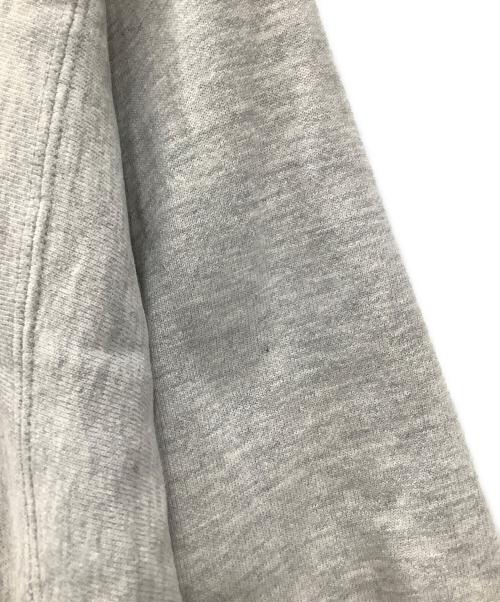 Champion REVERSE WEAVE（チャンピオン リバース ウィーブ）Champion REVERSE WEAVE (チャンピオン リバース ウィーブ) スウェット　Champion REVERSE WEAVE　メンズ　グレー　ダメージ有　刺繍タグ 90’s 古着 目付き グレー サイズ:Mの古着・服飾アイテム