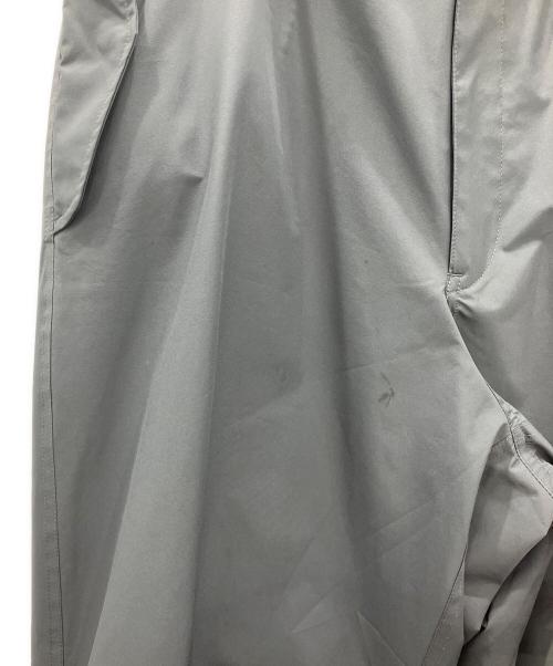FREAK'S STORE（フリークスストア）FREAK'S STORE (フリークスストア) PHENIX (フェニックス) WINDSTOPPER OVER PANTS　FREAK'S STORE　メンズ　グレー　GORE-TEX　シミ有 グレー サイズ:Mの古着・服飾アイテム