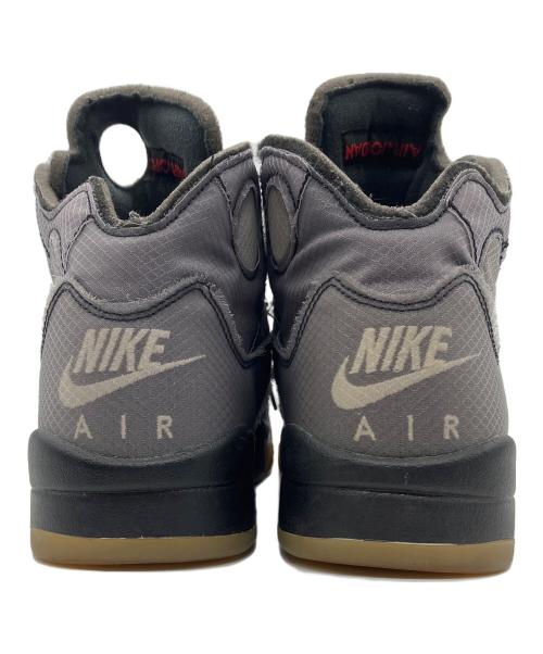 NIKE（ナイキ）NIKE (ナイキ) OFFWHITE (オフホワイト) ハイカットスニーカー　NIKE　OFFWHITE　メンズ　グレー　AIR JORDAN 5 RETRO SP グレー サイズ:27の古着・服飾アイテム
