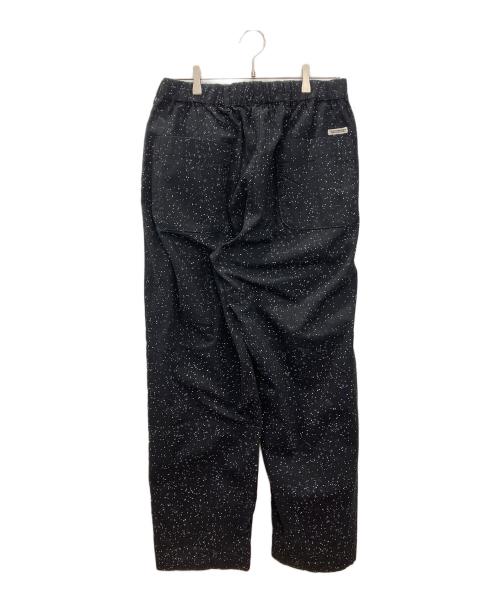 COOTIE PRODUCTIONS（クーティープロダクツ）COOTIE PRODUCTIONS (クーティープロダクツ) Splatter Print 2Tuck Easy Pants ブラック サイズ:Mの古着・服飾アイテム