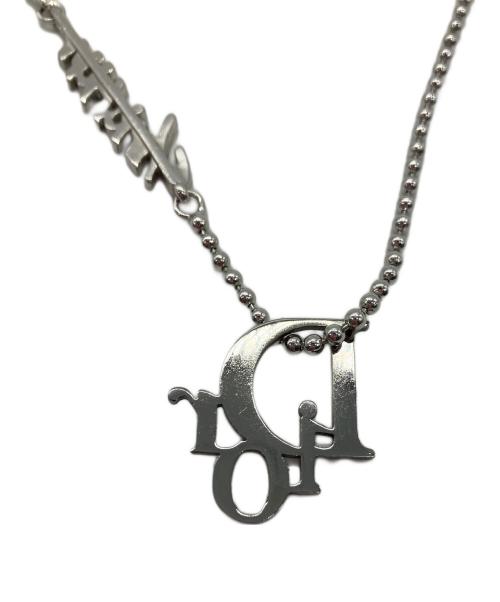 Christian Dior（クリスチャン ディオール）Christian Dior (クリスチャン ディオール) ロゴネックレス　Christian Dior　フェイクパールの古着・服飾アイテム