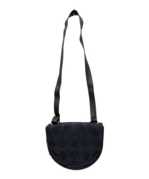 MCM（エムシーエム）MCM (エムシーエム) ショルダーバッグ　MCM　ヴィセトス　ブラック ブラックの古着・服飾アイテム