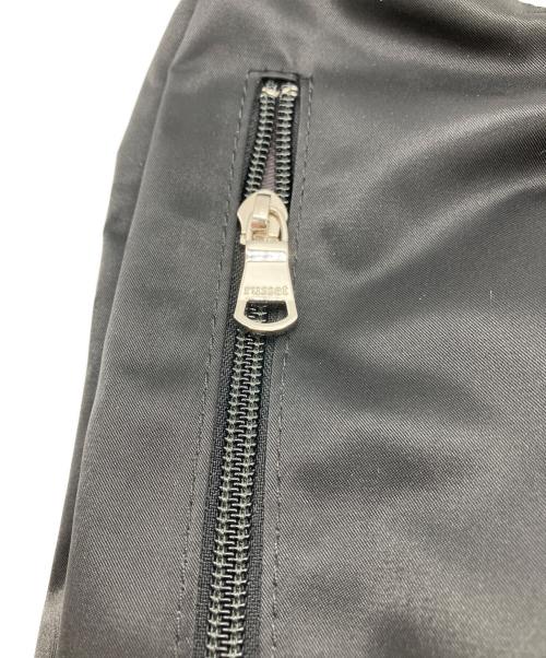 russet（ラシット）russet (ラシット) ラウンドビッグショルダーバッグ ブラックの古着・服飾アイテム