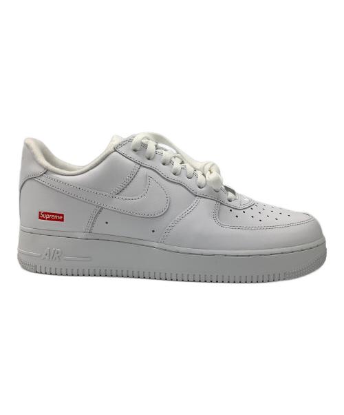 NIKE（ナイキ）NIKE (ナイキ) SUPREME (シュプリーム) スニーカー NIKE AIR FORCE1 LOW  ホワイト サイズ:28.5の古着・服飾アイテム
