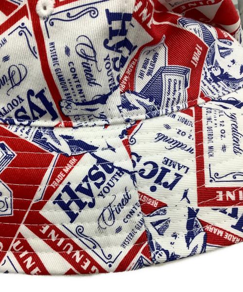 Hysteric Glamour（ヒステリックグラマー）Hysteric Glamour (ヒステリックグラマー) LABEL柄バケットハット ホワイト×レッドの古着・服飾アイテム