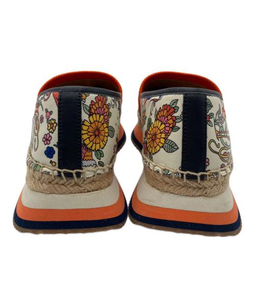 TORY BURCH（トリーバーチ）TORY BURCH (トリーバーチ) スリッポン ホワイト×オレンジ サイズ:8の古着・服飾アイテム
