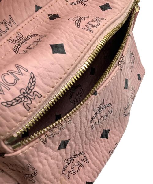 MCM（エムシーエム）MCM (エムシーエム) スタッズリュック ピンクの古着・服飾アイテム