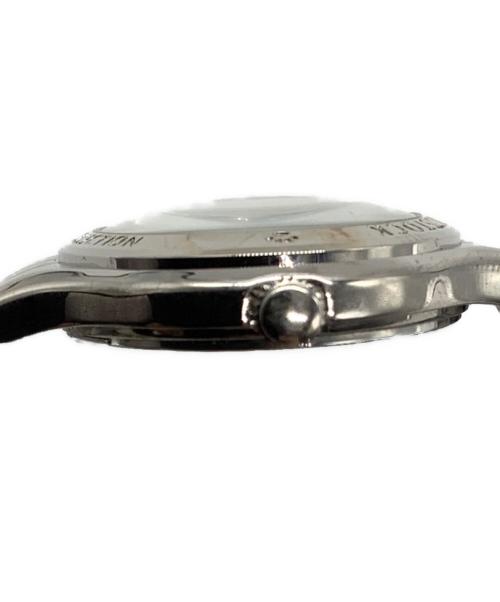 PEANUTS（ピーナッツ）PEANUTS (ピーナッツ) 21世紀記念限定モデル腕時計&ピンバッジ ホワイトの古着・服飾アイテム