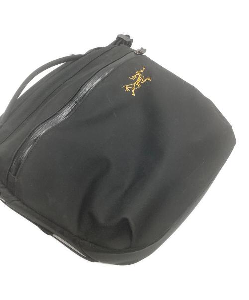 ARC'TERYX（アークテリクス）ARC'TERYX (アークテリクス) Arro 8 Shoulder Bag ブラックの古着・服飾アイテム