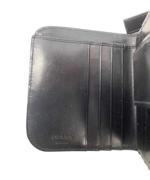 PRADA（プラダ）PRADA (プラダ) 2つ折り財布 ブラックの古着・服飾アイテム