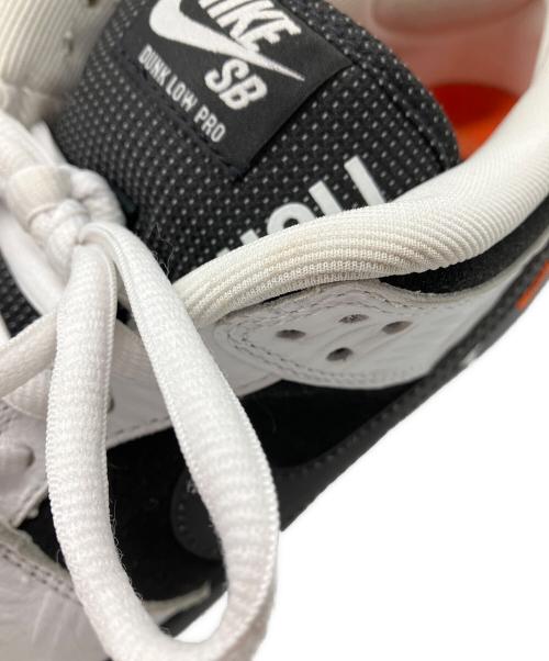 NIKE SB（ナイキエスビー）NIKE SB (ナイキエスビー) スニーカー ホワイト×ブラック サイズ:27.5の古着・服飾アイテム