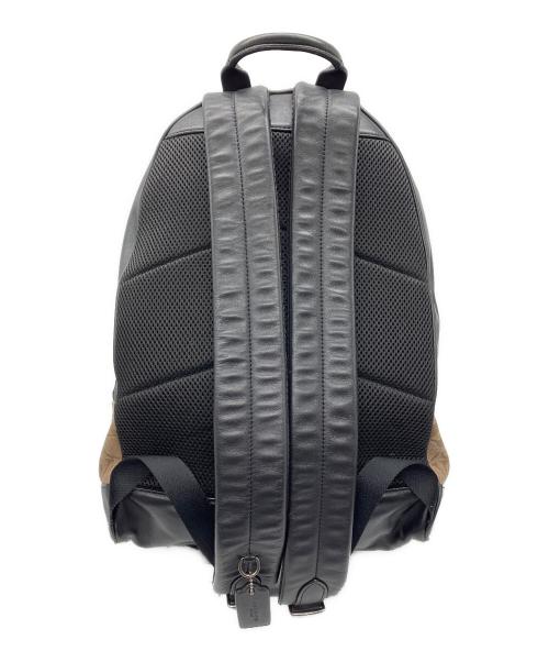COACH（コーチ）COACH (コーチ) リュック　シグネチャー ブラック×ベージュの古着・服飾アイテム
