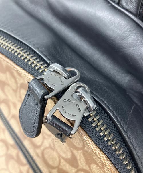 COACH（コーチ）COACH (コーチ) リュック　シグネチャー ブラック×ベージュの古着・服飾アイテム