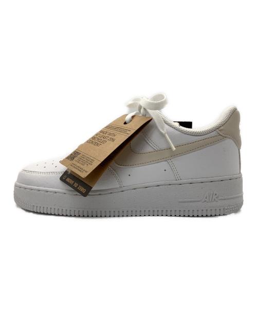 NIKE（ナイキ）NIKE (ナイキ) AIR FORCE 1 '07 ホワイト サイズ:24.5の古着・服飾アイテム