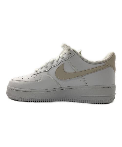 NIKE（ナイキ）NIKE (ナイキ) AIR FORCE 1 '07 ホワイト サイズ:24.5の古着・服飾アイテム