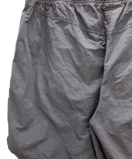 NIKE（ナイキ）NIKE (ナイキ) stussy (ステューシー) ハーフパンツ グレー サイズ:XLの古着・服飾アイテム