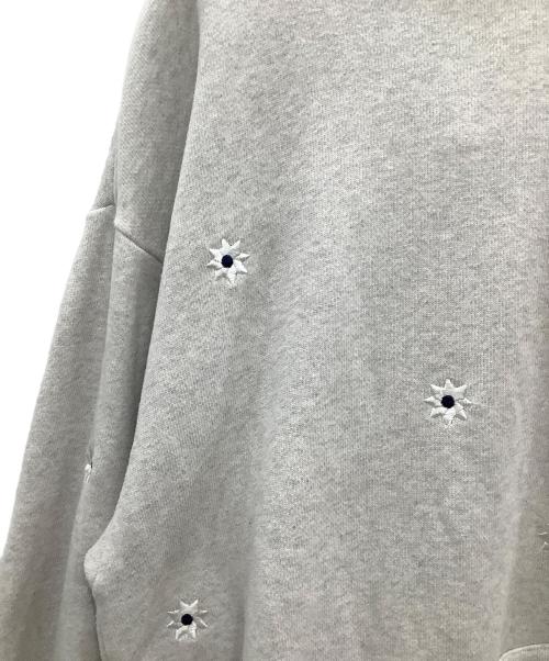FREAK'S STORE（フリークスストア）FREAK'S STORE (フリークスストア) KEBOZ (ケボズ) プルオーバーパーカー　NICK GEAR グレー サイズ:Lの古着・服飾アイテム