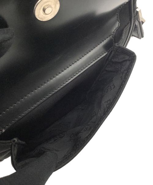 Salvatore Ferragamo（サルヴァトーレ フェラガモ）Salvatore Ferragamo (サルヴァトーレ フェラガモ) ショルダーバッグ ブラックの古着・服飾アイテム