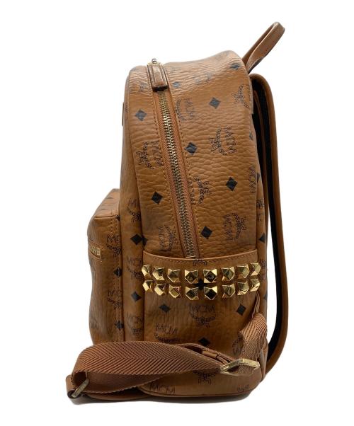 MCM（エムシーエム）MCM (エムシーエム) Stark サイドスタッズ バックパック　ヴィセトス ブラウンの古着・服飾アイテム