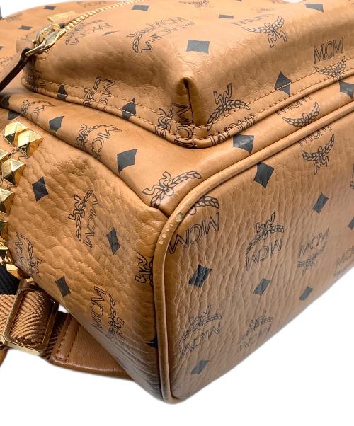 MCM（エムシーエム）MCM (エムシーエム) Stark サイドスタッズ バックパック　ヴィセトス ブラウンの古着・服飾アイテム